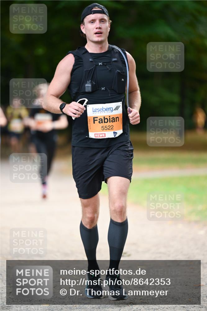 31.08.2025 - 21. Blankeneser Heldenlauf Dr. Thomas Lammeyer http://msf.ph/oto/8642353 31.08.2025 11:06:29 Laufen 5522 meine-sportfotos.de
