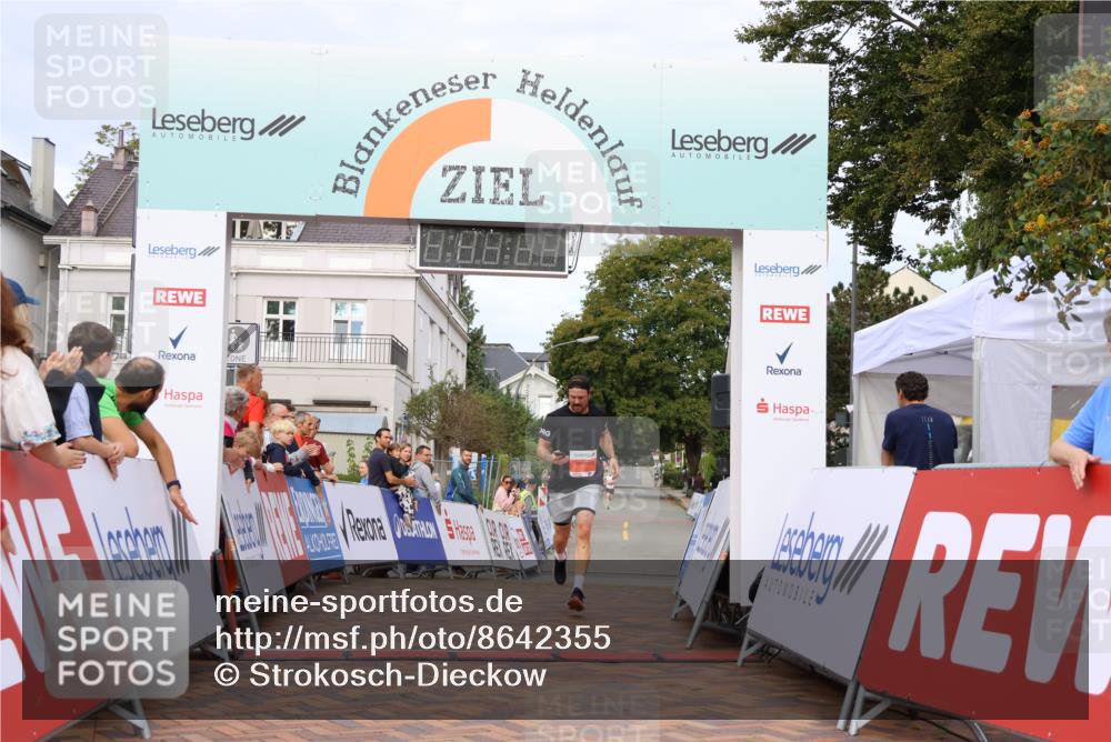 31.08.2025 - 21. Blankeneser Heldenlauf Strokosch-Dieckow http://msf.ph/oto/8642355 31.08.2025 09:37:02 Ziel 1126 meine-sportfotos.de