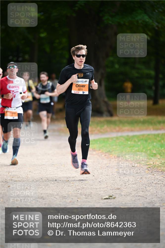 31.08.2025 - 21. Blankeneser Heldenlauf Dr. Thomas Lammeyer http://msf.ph/oto/8642363 31.08.2025 11:06:31 Laufen 5510 meine-sportfotos.de