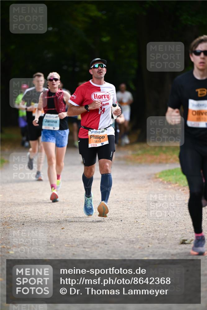 31.08.2025 - 21. Blankeneser Heldenlauf Dr. Thomas Lammeyer http://msf.ph/oto/8642368 31.08.2025 11:06:32 Laufen 4143, 5618 meine-sportfotos.de