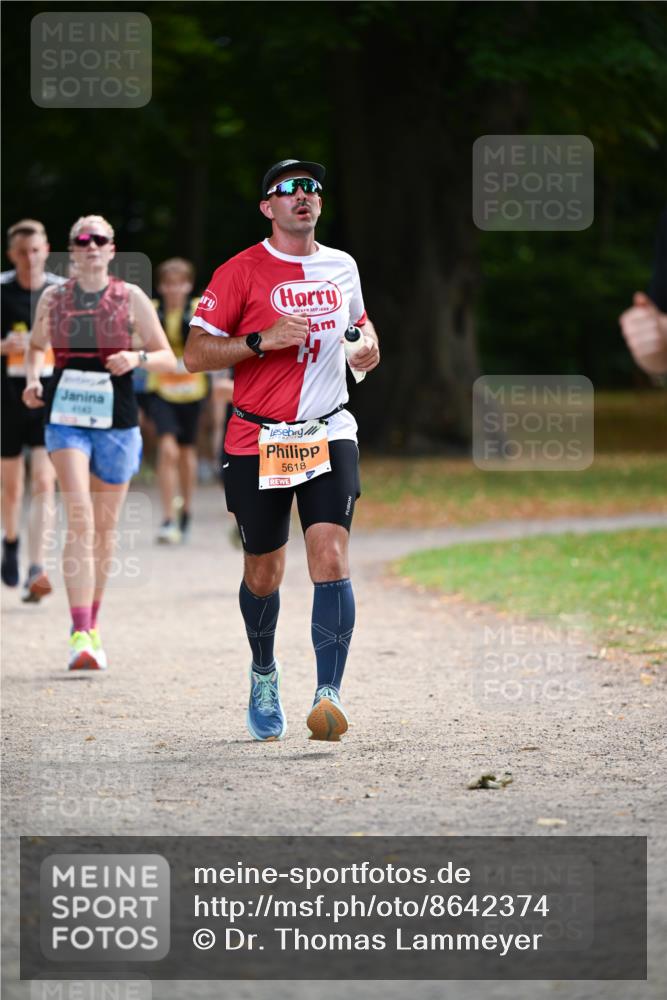31.08.2025 - 21. Blankeneser Heldenlauf Dr. Thomas Lammeyer http://msf.ph/oto/8642374 31.08.2025 11:06:33 Laufen 1688, 5618 meine-sportfotos.de