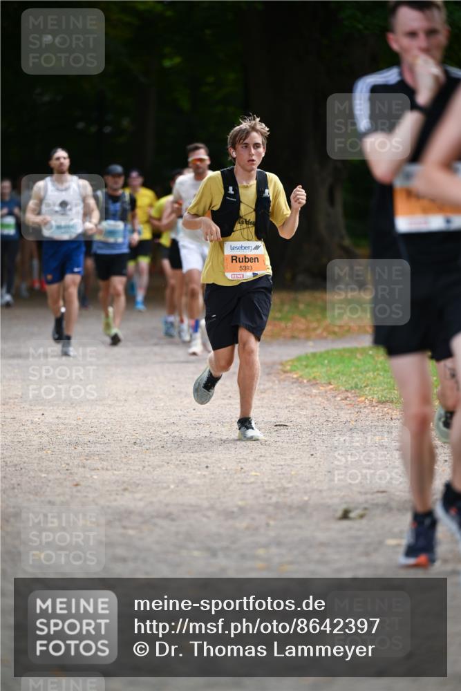 31.08.2025 - 21. Blankeneser Heldenlauf Dr. Thomas Lammeyer http://msf.ph/oto/8642397 31.08.2025 11:06:37 Laufen 5393 meine-sportfotos.de