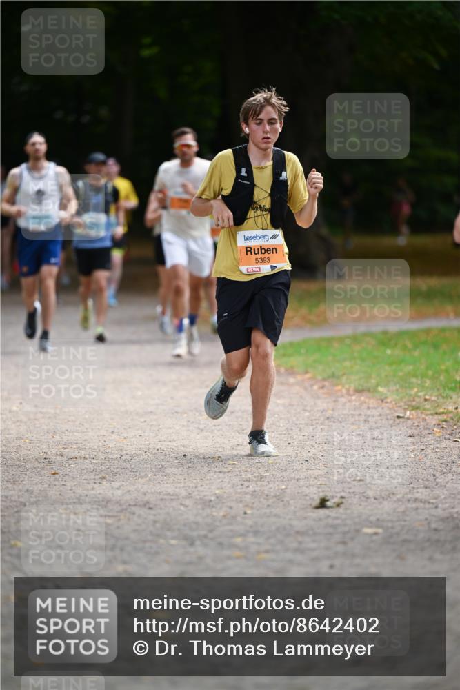 31.08.2025 - 21. Blankeneser Heldenlauf Dr. Thomas Lammeyer http://msf.ph/oto/8642402 31.08.2025 11:06:38 Laufen 5393 meine-sportfotos.de