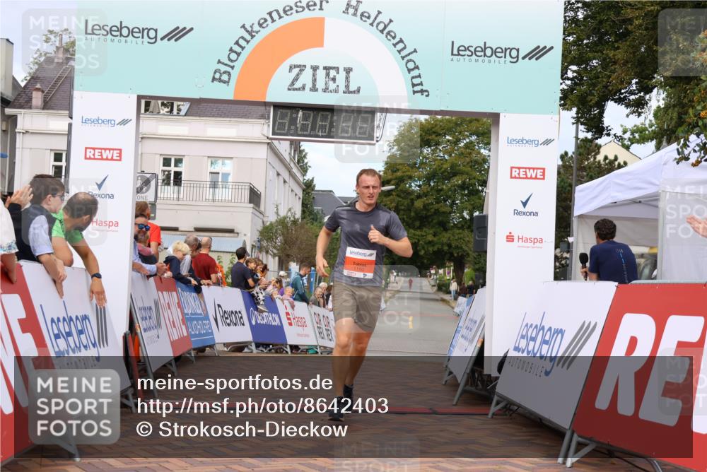 31.08.2025 - 21. Blankeneser Heldenlauf Strokosch-Dieckow http://msf.ph/oto/8642403 31.08.2025 09:35:59 Ziel 1160 meine-sportfotos.de