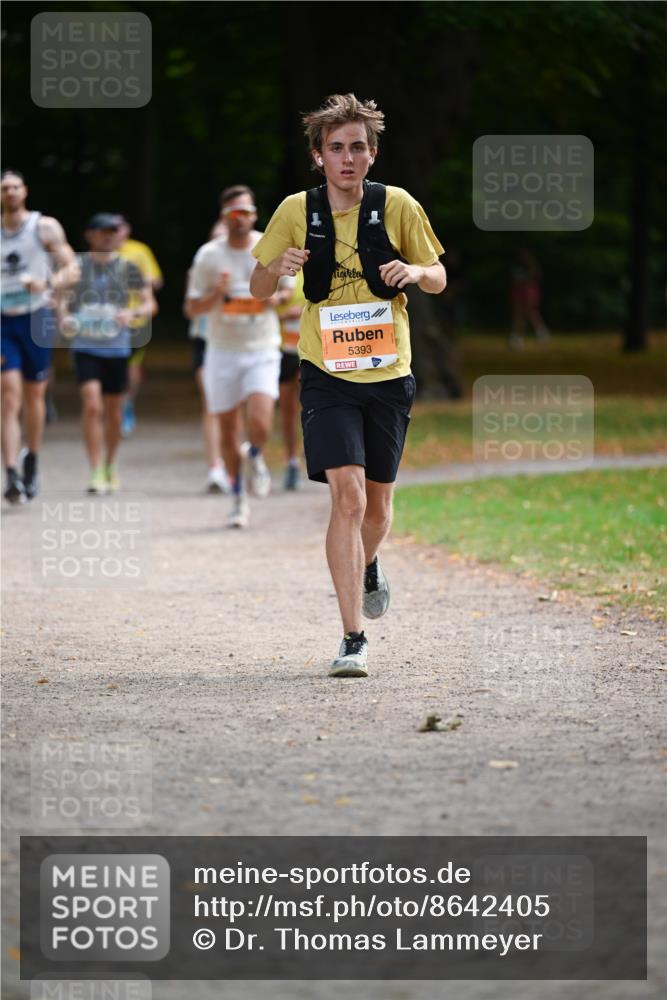 31.08.2025 - 21. Blankeneser Heldenlauf Dr. Thomas Lammeyer http://msf.ph/oto/8642405 31.08.2025 11:06:38 Laufen 5393 meine-sportfotos.de