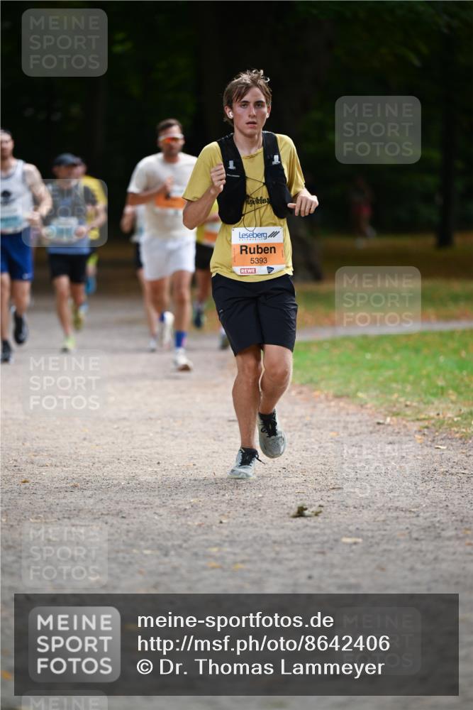31.08.2025 - 21. Blankeneser Heldenlauf Dr. Thomas Lammeyer http://msf.ph/oto/8642406 31.08.2025 11:06:38 Laufen 5393 meine-sportfotos.de