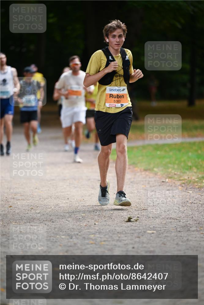 31.08.2025 - 21. Blankeneser Heldenlauf Dr. Thomas Lammeyer http://msf.ph/oto/8642407 31.08.2025 11:06:39 Laufen 5393 meine-sportfotos.de