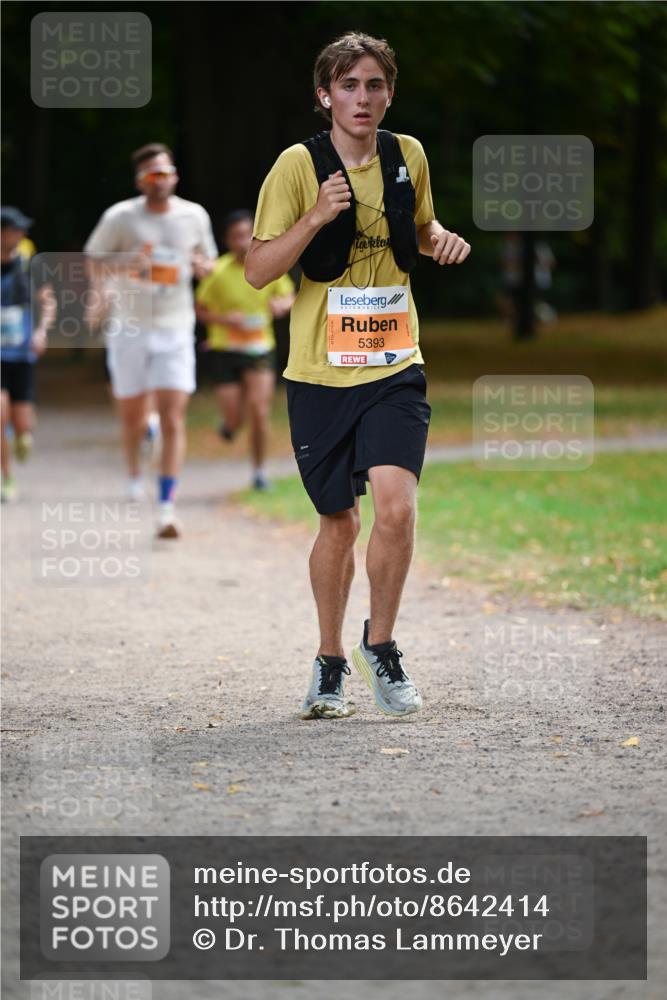 31.08.2025 - 21. Blankeneser Heldenlauf Dr. Thomas Lammeyer http://msf.ph/oto/8642414 31.08.2025 11:06:39 Laufen 5393 meine-sportfotos.de