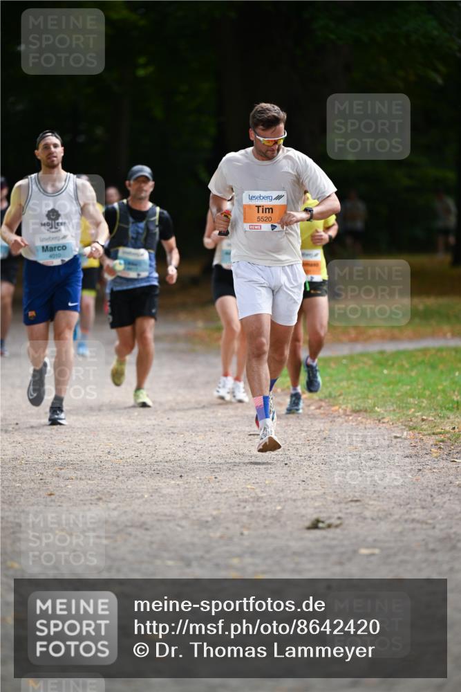 31.08.2025 - 21. Blankeneser Heldenlauf Dr. Thomas Lammeyer http://msf.ph/oto/8642420 31.08.2025 11:06:41 Laufen 4010, 5520 meine-sportfotos.de