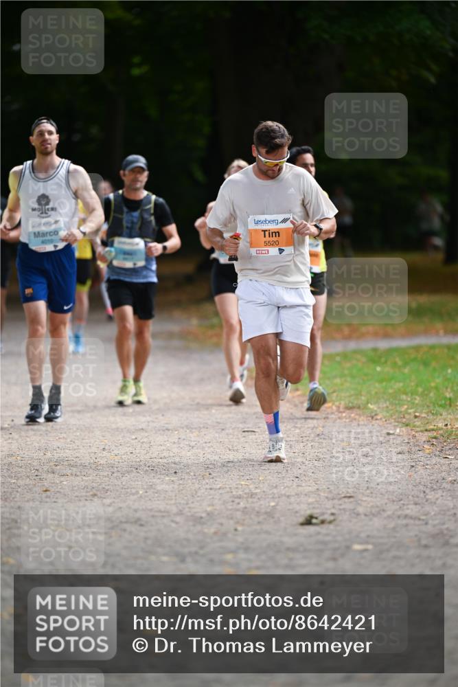 31.08.2025 - 21. Blankeneser Heldenlauf Dr. Thomas Lammeyer http://msf.ph/oto/8642421 31.08.2025 11:06:41 Laufen 4010, 5520 meine-sportfotos.de