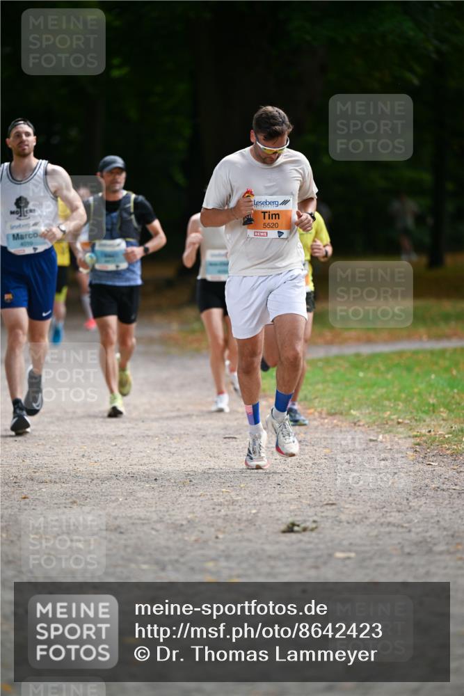 31.08.2025 - 21. Blankeneser Heldenlauf Dr. Thomas Lammeyer http://msf.ph/oto/8642423 31.08.2025 11:06:41 Laufen 4010, 5520 meine-sportfotos.de