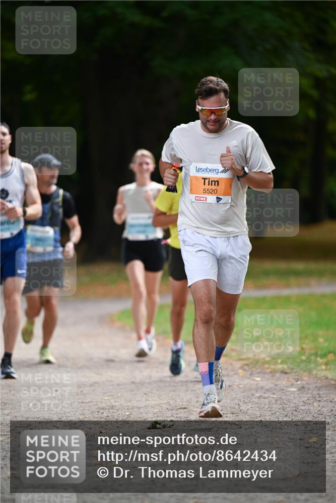 31.08.2025 - 21. Blankeneser Heldenlauf Dr. Thomas Lammeyer http://msf.ph/oto/8642434 31.08.2025 11:06:43 Laufen 5520 meine-sportfotos.de