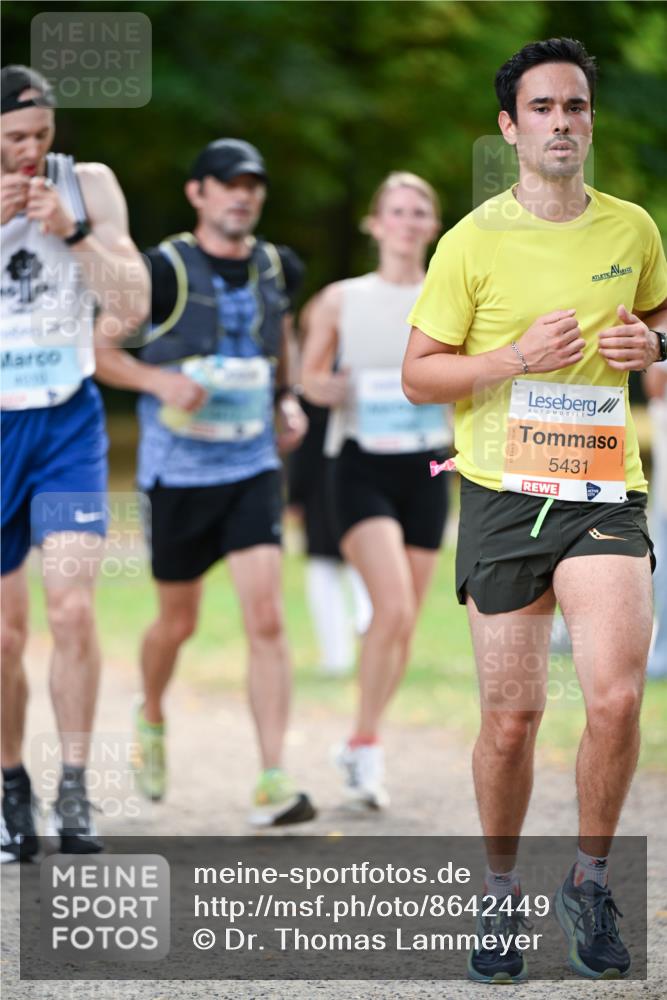 31.08.2025 - 21. Blankeneser Heldenlauf Dr. Thomas Lammeyer http://msf.ph/oto/8642449 31.08.2025 11:06:45 Laufen 5431 meine-sportfotos.de