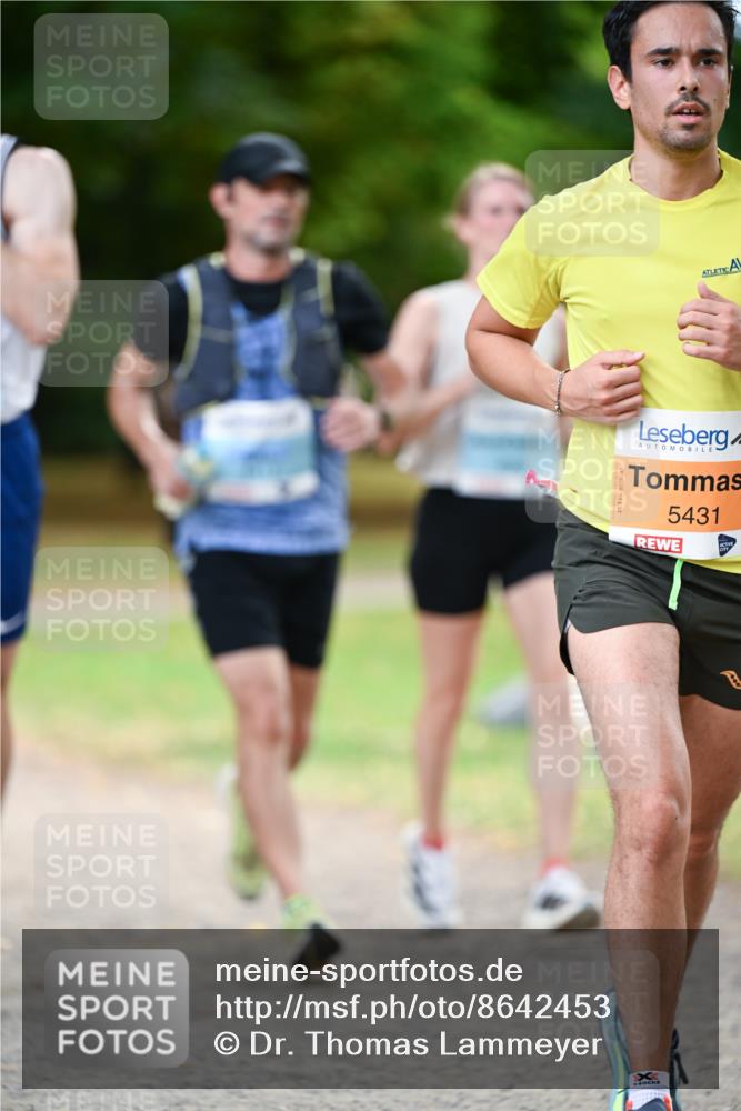31.08.2025 - 21. Blankeneser Heldenlauf Dr. Thomas Lammeyer http://msf.ph/oto/8642453 31.08.2025 11:06:46 Laufen 5431 meine-sportfotos.de
