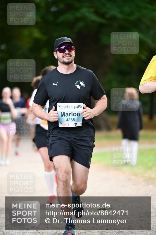 31.08.2025 - 21. Blankeneser Heldenlauf Dr. Thomas Lammeyer http://msf.ph/oto/8642471 31.08.2025 11:06:50 Laufen 4388 meine-sportfotos.de