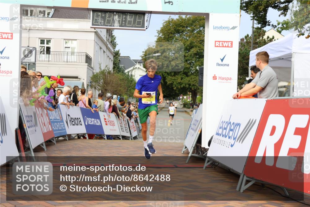 31.08.2025 - 21. Blankeneser Heldenlauf Strokosch-Dieckow http://msf.ph/oto/8642488 31.08.2025 10:14:58 Ziel 2332 meine-sportfotos.de