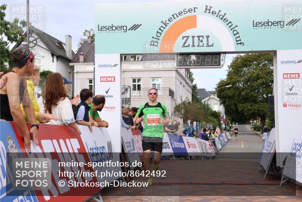 31.08.2025 - 21. Blankeneser Heldenlauf Strokosch-Dieckow http://msf.ph/oto/8642492 31.08.2025 09:34:31 Ziel 1162 meine-sportfotos.de