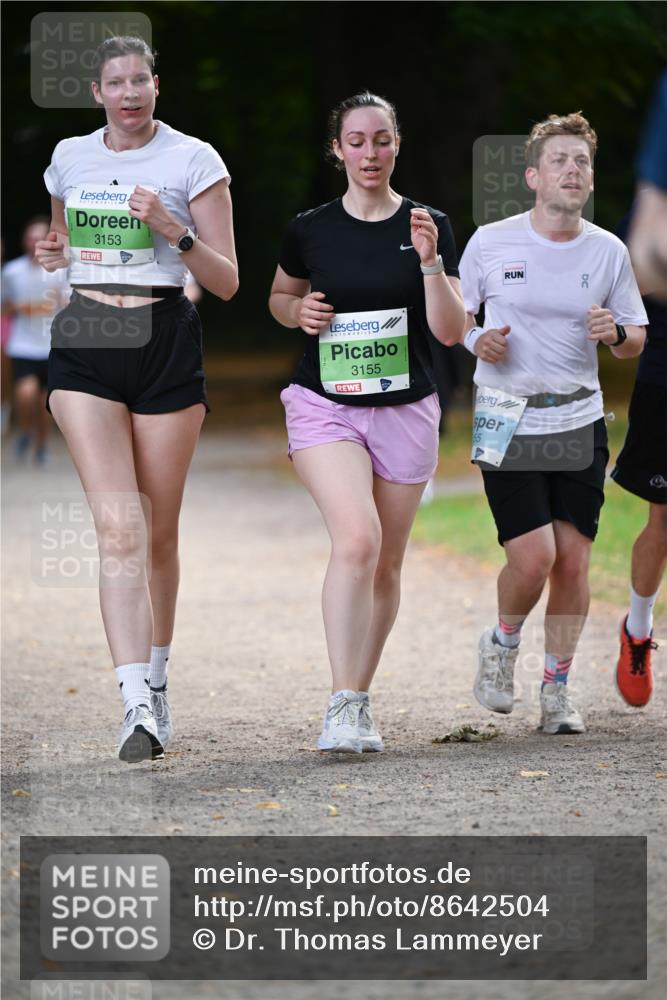31.08.2025 - 21. Blankeneser Heldenlauf Dr. Thomas Lammeyer http://msf.ph/oto/8642504 31.08.2025 11:06:56 Laufen 3153, 3155, 65 meine-sportfotos.de