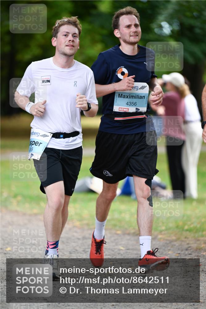 31.08.2025 - 21. Blankeneser Heldenlauf Dr. Thomas Lammeyer http://msf.ph/oto/8642511 31.08.2025 11:06:58 Laufen 4356 meine-sportfotos.de