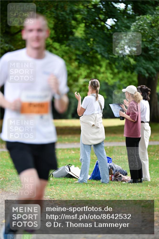 31.08.2025 - 21. Blankeneser Heldenlauf Dr. Thomas Lammeyer http://msf.ph/oto/8642532 31.08.2025 11:07:06 Laufen  meine-sportfotos.de