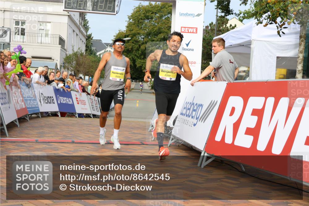 31.08.2025 - 21. Blankeneser Heldenlauf Strokosch-Dieckow http://msf.ph/oto/8642545 31.08.2025 10:14:38 Ziel 2004, 2269 meine-sportfotos.de