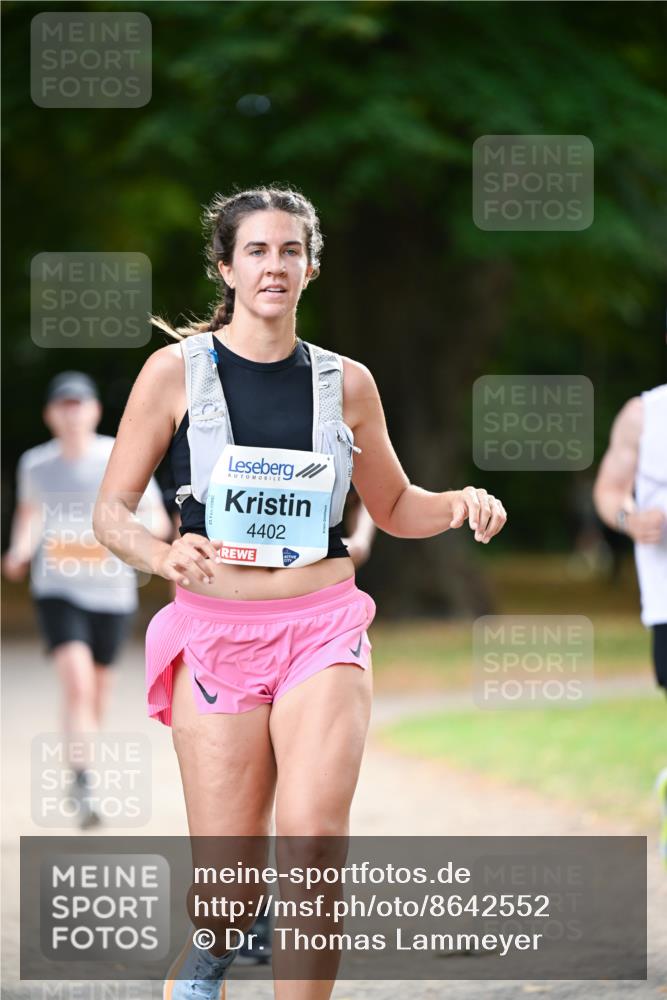 31.08.2025 - 21. Blankeneser Heldenlauf Dr. Thomas Lammeyer http://msf.ph/oto/8642552 31.08.2025 11:07:09 Laufen 4402 meine-sportfotos.de