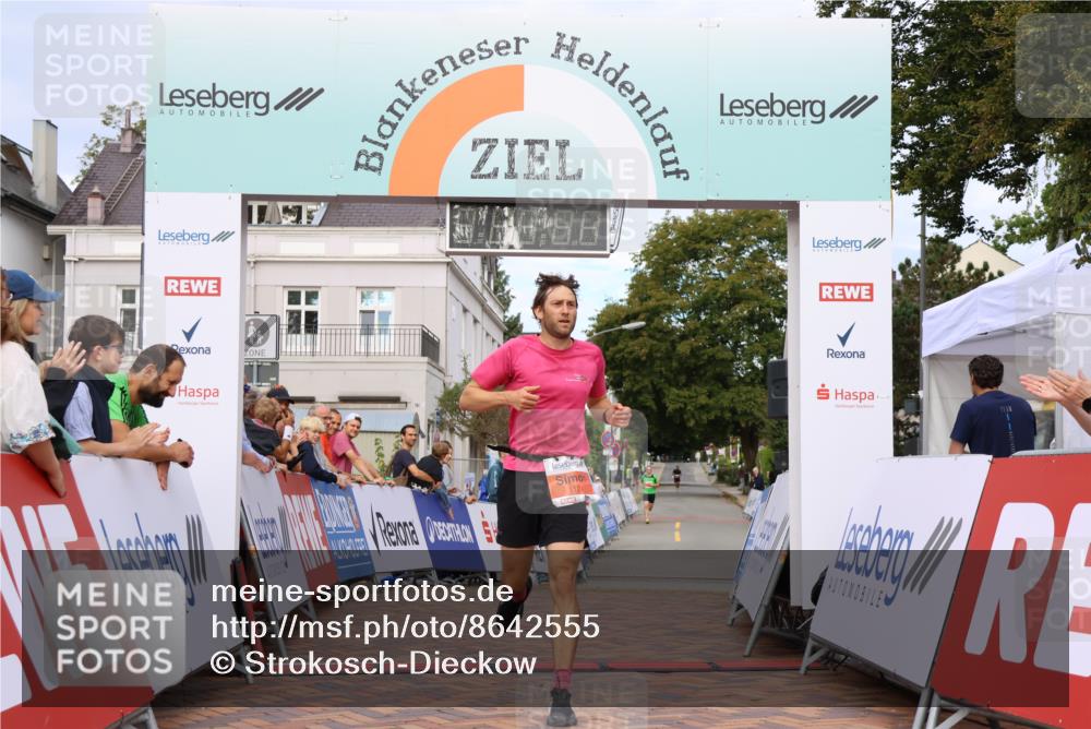 31.08.2025 - 21. Blankeneser Heldenlauf Strokosch-Dieckow http://msf.ph/oto/8642555 31.08.2025 09:34:19 Ziel 1124 meine-sportfotos.de