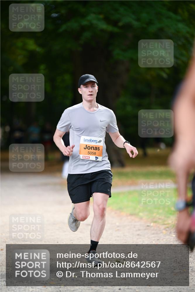 31.08.2025 - 21. Blankeneser Heldenlauf Dr. Thomas Lammeyer http://msf.ph/oto/8642567 31.08.2025 11:07:11 Laufen 5058 meine-sportfotos.de