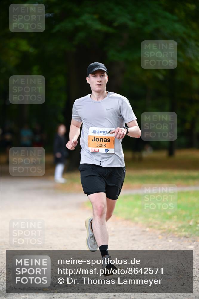 31.08.2025 - 21. Blankeneser Heldenlauf Dr. Thomas Lammeyer http://msf.ph/oto/8642571 31.08.2025 11:07:11 Laufen 5058 meine-sportfotos.de