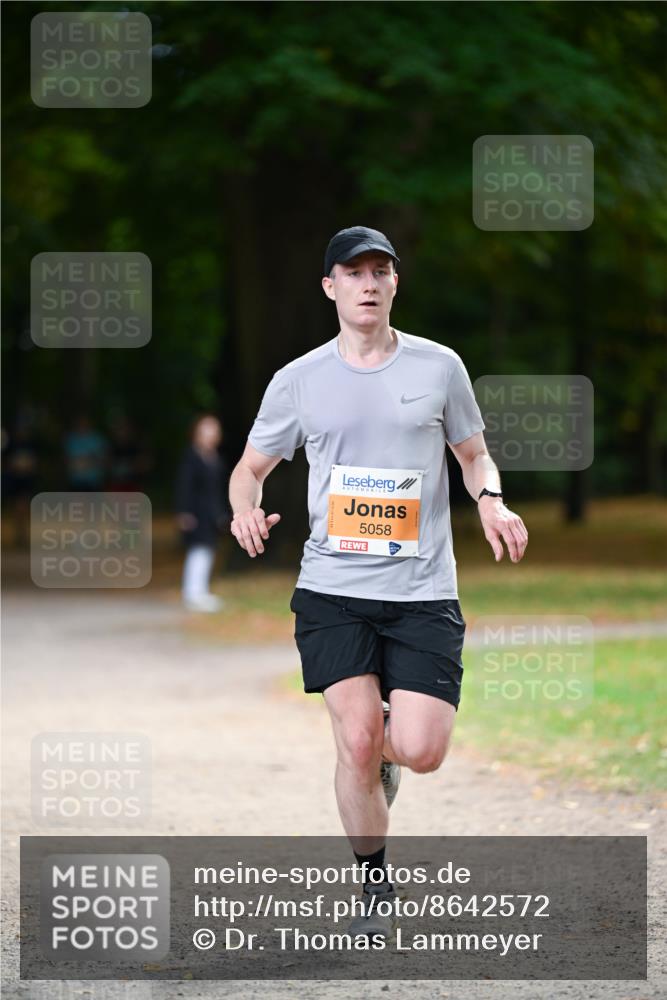 31.08.2025 - 21. Blankeneser Heldenlauf Dr. Thomas Lammeyer http://msf.ph/oto/8642572 31.08.2025 11:07:12 Laufen 5058 meine-sportfotos.de