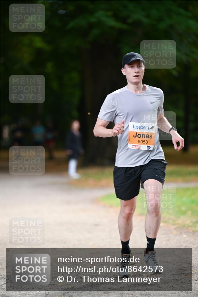 31.08.2025 - 21. Blankeneser Heldenlauf Dr. Thomas Lammeyer http://msf.ph/oto/8642573 31.08.2025 11:07:12 Laufen 5058 meine-sportfotos.de