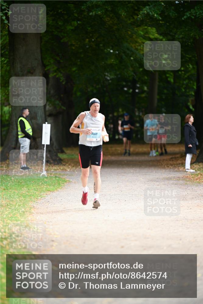 31.08.2025 - 21. Blankeneser Heldenlauf Dr. Thomas Lammeyer http://msf.ph/oto/8642574 31.08.2025 11:07:12 Laufen 4033 meine-sportfotos.de
