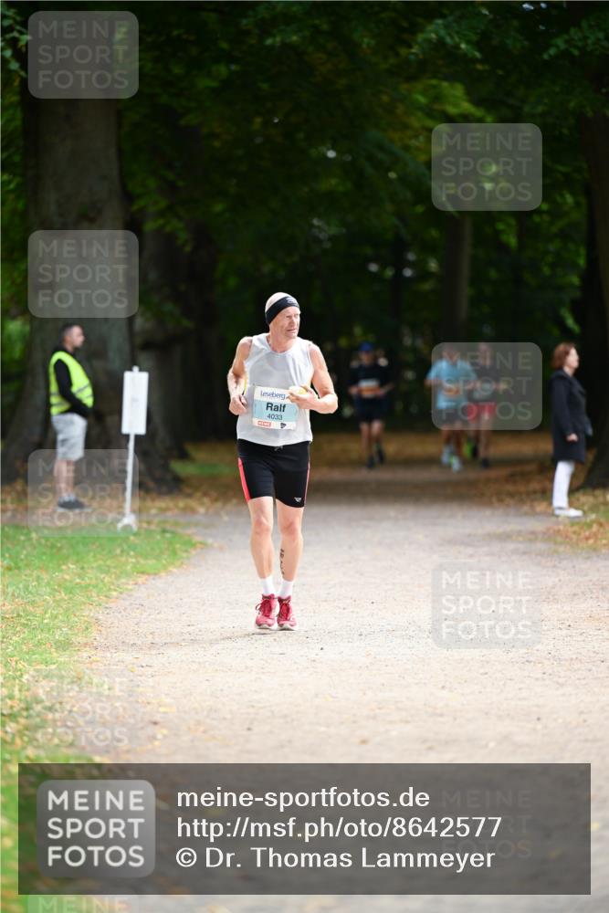31.08.2025 - 21. Blankeneser Heldenlauf Dr. Thomas Lammeyer http://msf.ph/oto/8642577 31.08.2025 11:07:13 Laufen 4033 meine-sportfotos.de