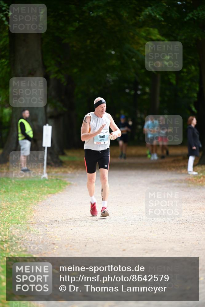 31.08.2025 - 21. Blankeneser Heldenlauf Dr. Thomas Lammeyer http://msf.ph/oto/8642579 31.08.2025 11:07:13 Laufen 4033 meine-sportfotos.de