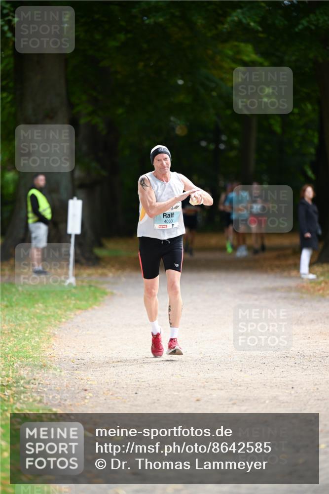 31.08.2025 - 21. Blankeneser Heldenlauf Dr. Thomas Lammeyer http://msf.ph/oto/8642585 31.08.2025 11:07:14 Laufen 4033 meine-sportfotos.de
