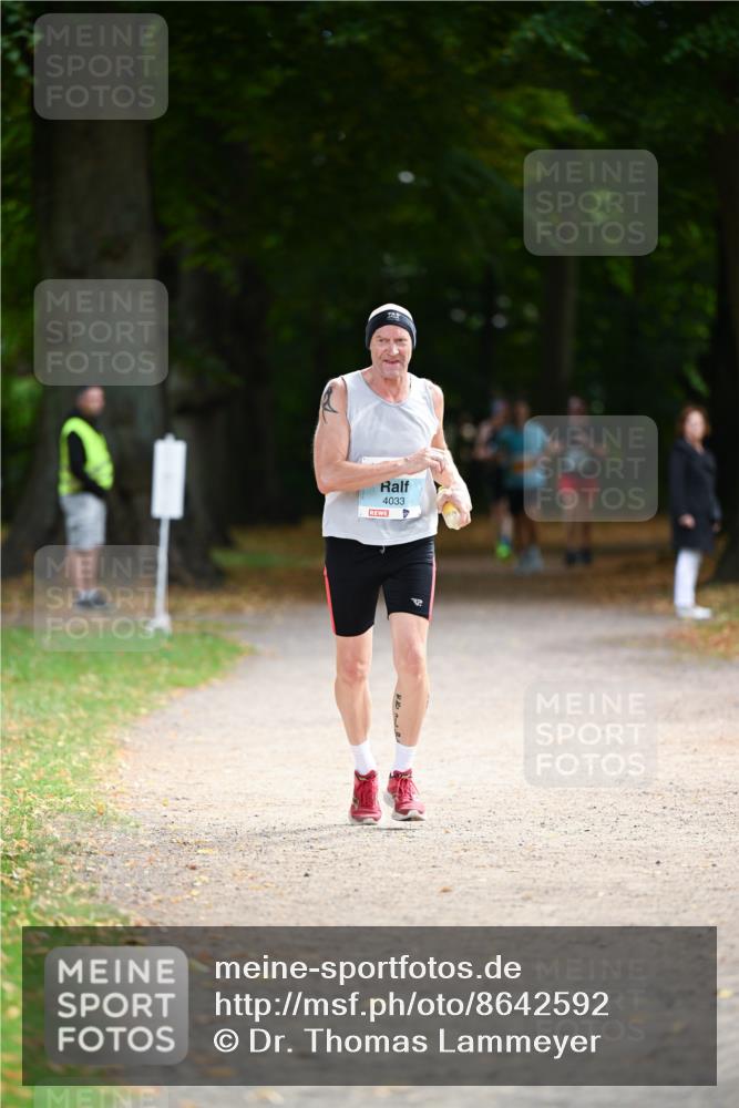 31.08.2025 - 21. Blankeneser Heldenlauf Dr. Thomas Lammeyer http://msf.ph/oto/8642592 31.08.2025 11:07:14 Laufen 4033 meine-sportfotos.de
