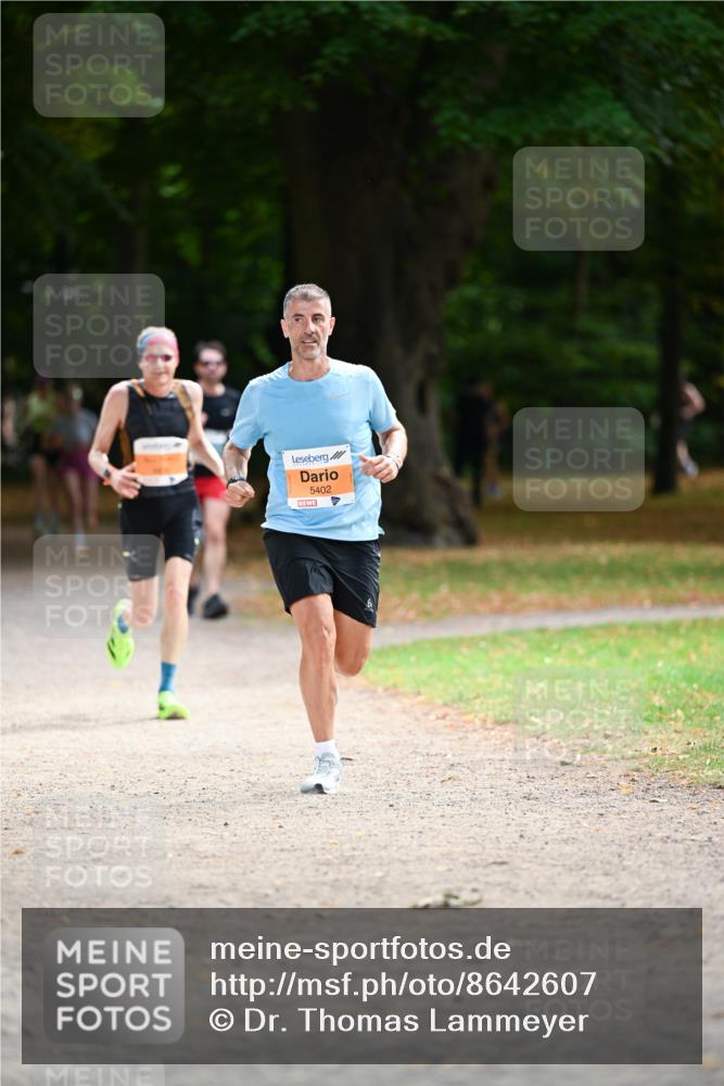 31.08.2025 - 21. Blankeneser Heldenlauf Dr. Thomas Lammeyer http://msf.ph/oto/8642607 31.08.2025 11:07:26 Laufen 5402 meine-sportfotos.de