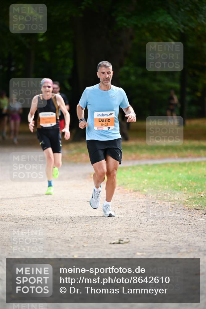 31.08.2025 - 21. Blankeneser Heldenlauf Dr. Thomas Lammeyer http://msf.ph/oto/8642610 31.08.2025 11:07:26 Laufen 5402 meine-sportfotos.de