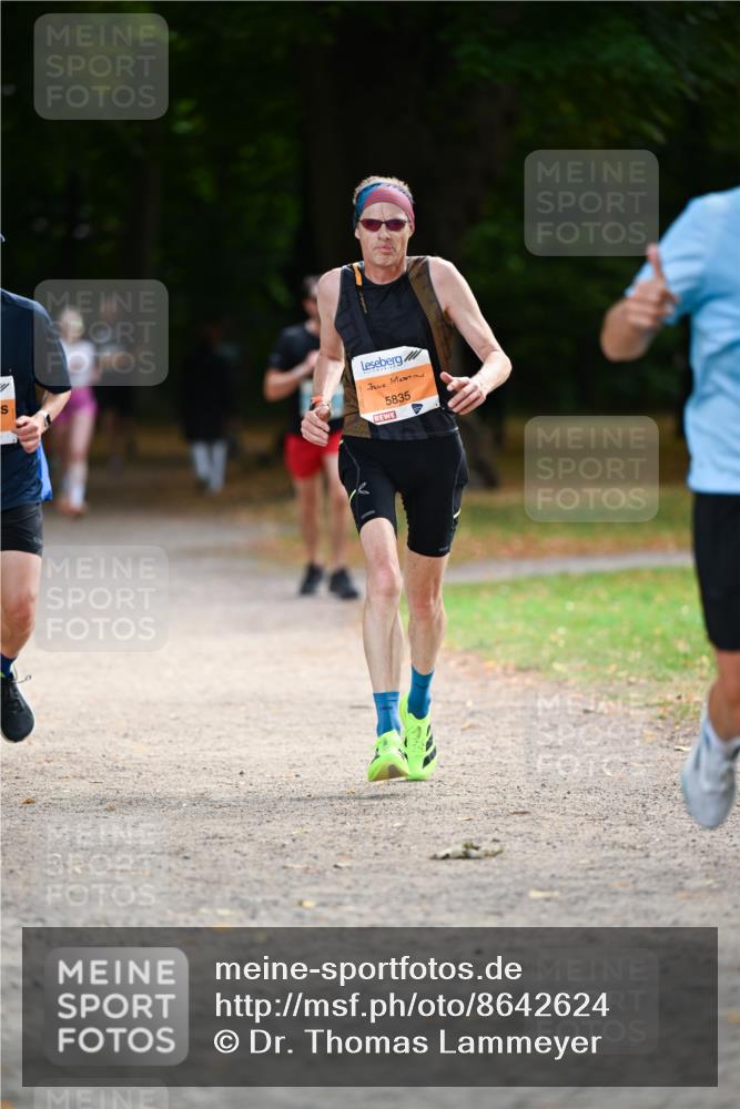 31.08.2025 - 21. Blankeneser Heldenlauf Dr. Thomas Lammeyer http://msf.ph/oto/8642624 31.08.2025 11:07:28 Laufen 5835 meine-sportfotos.de