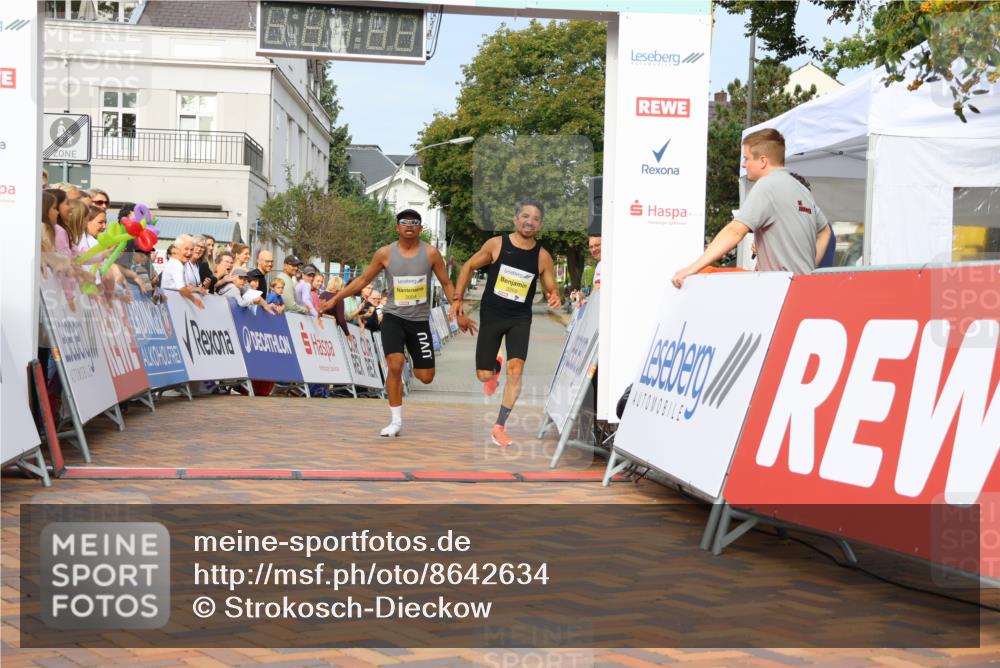 31.08.2025 - 21. Blankeneser Heldenlauf Strokosch-Dieckow http://msf.ph/oto/8642634 31.08.2025 10:14:37 Ziel 2004, 2269 meine-sportfotos.de
