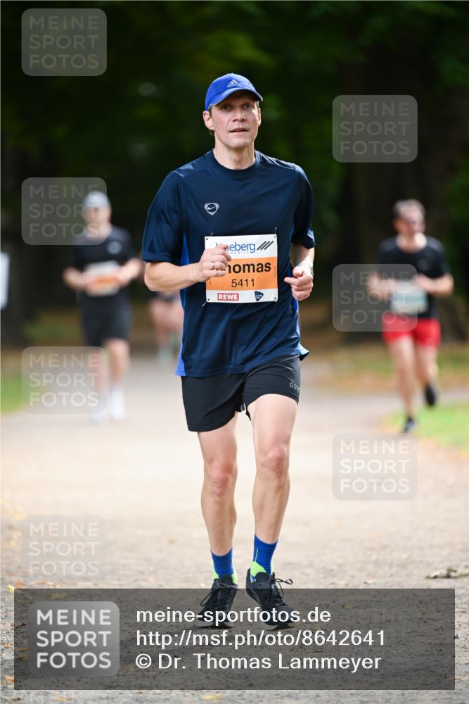 31.08.2025 - 21. Blankeneser Heldenlauf Dr. Thomas Lammeyer http://msf.ph/oto/8642641 31.08.2025 11:07:30 Laufen 5411 meine-sportfotos.de