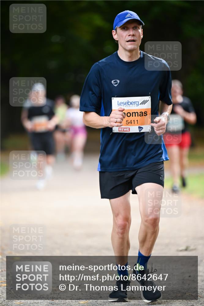 31.08.2025 - 21. Blankeneser Heldenlauf Dr. Thomas Lammeyer http://msf.ph/oto/8642647 31.08.2025 11:07:31 Laufen 5411 meine-sportfotos.de
