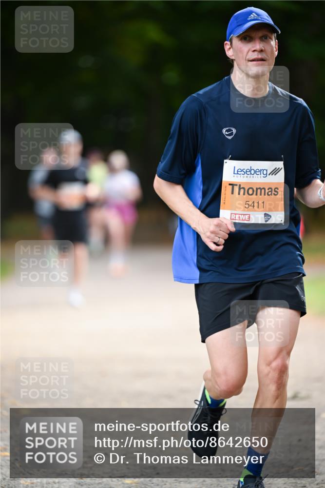 31.08.2025 - 21. Blankeneser Heldenlauf Dr. Thomas Lammeyer http://msf.ph/oto/8642650 31.08.2025 11:07:31 Laufen 5411 meine-sportfotos.de