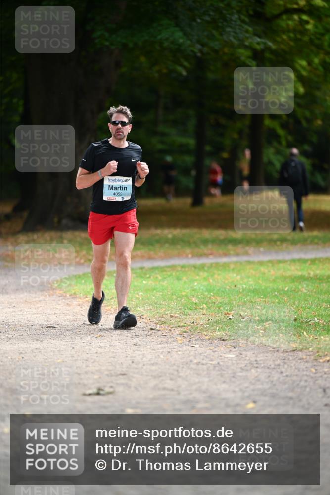 31.08.2025 - 21. Blankeneser Heldenlauf Dr. Thomas Lammeyer http://msf.ph/oto/8642655 31.08.2025 11:07:33 Laufen 4052 meine-sportfotos.de
