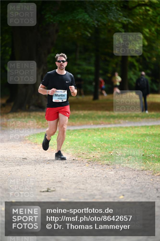 31.08.2025 - 21. Blankeneser Heldenlauf Dr. Thomas Lammeyer http://msf.ph/oto/8642657 31.08.2025 11:07:33 Laufen 4052 meine-sportfotos.de