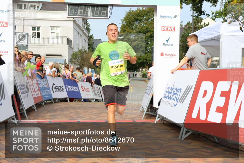 31.08.2025 - 21. Blankeneser Heldenlauf Strokosch-Dieckow http://msf.ph/oto/8642670 31.08.2025 10:14:12 Ziel 2570 meine-sportfotos.de