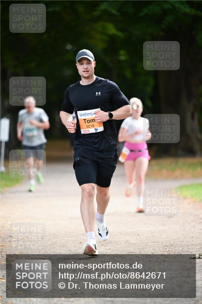 31.08.2025 - 21. Blankeneser Heldenlauf Dr. Thomas Lammeyer http://msf.ph/oto/8642671 31.08.2025 11:07:35 Laufen 5216 meine-sportfotos.de
