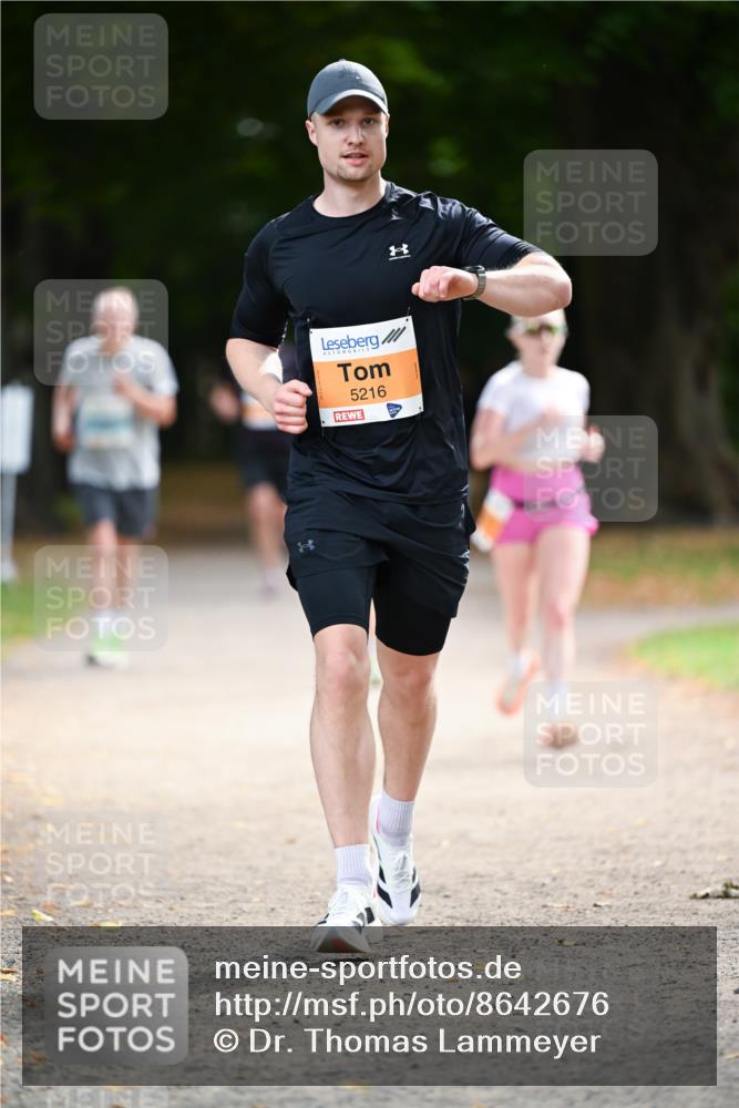 31.08.2025 - 21. Blankeneser Heldenlauf Dr. Thomas Lammeyer http://msf.ph/oto/8642676 31.08.2025 11:07:36 Laufen 5216 meine-sportfotos.de