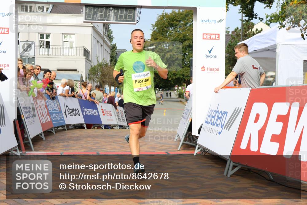 31.08.2025 - 21. Blankeneser Heldenlauf Strokosch-Dieckow http://msf.ph/oto/8642678 31.08.2025 10:14:12 Ziel 2570 meine-sportfotos.de