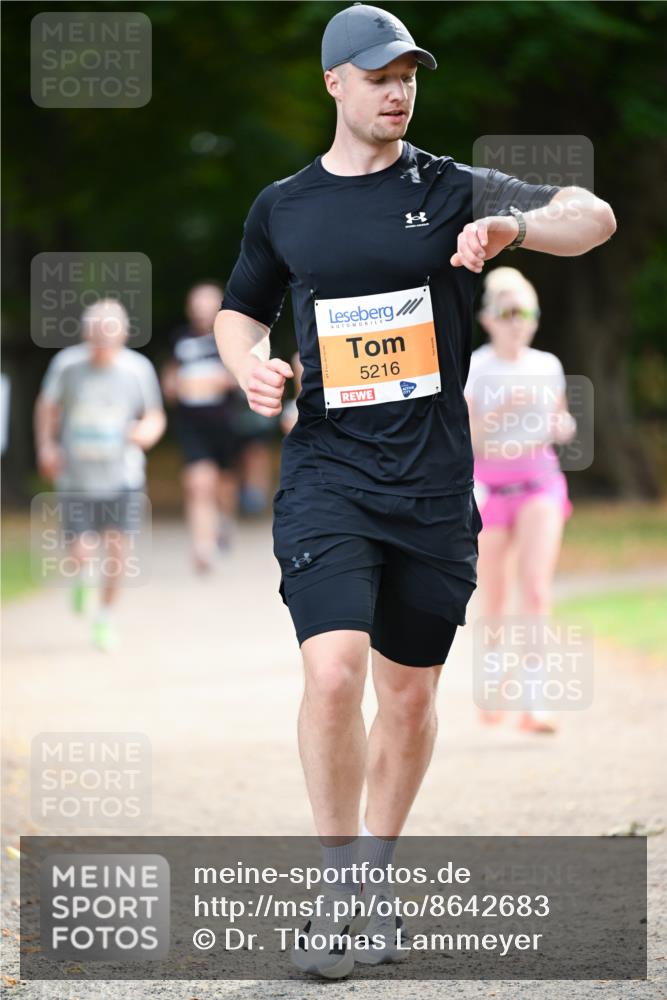 31.08.2025 - 21. Blankeneser Heldenlauf Dr. Thomas Lammeyer http://msf.ph/oto/8642683 31.08.2025 11:07:37 Laufen 5216 meine-sportfotos.de
